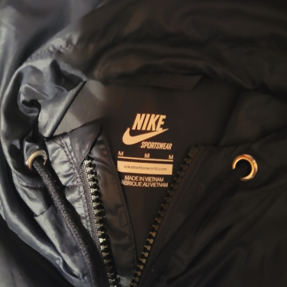 Womens Nike Rain Jacket - Picture 3 of 3